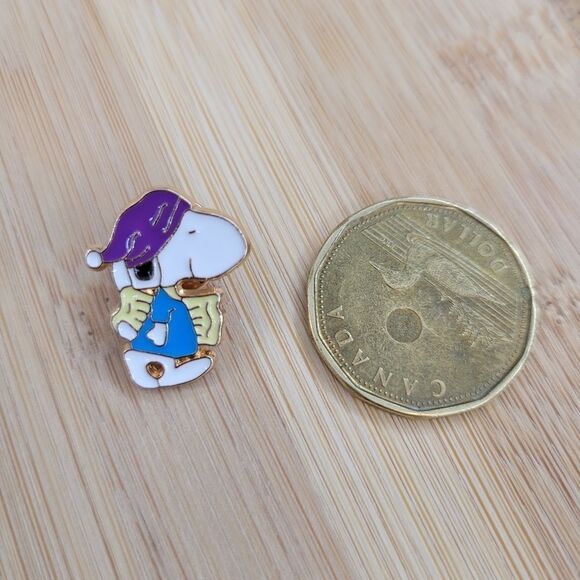 2/$20 Brand New Snoopy Sleep Pin Brooch - Picture 3 of 3